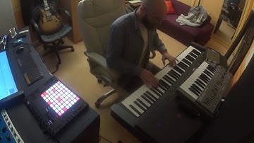 Jazzy Hip-hop Beatmaking with Ableton Push 2