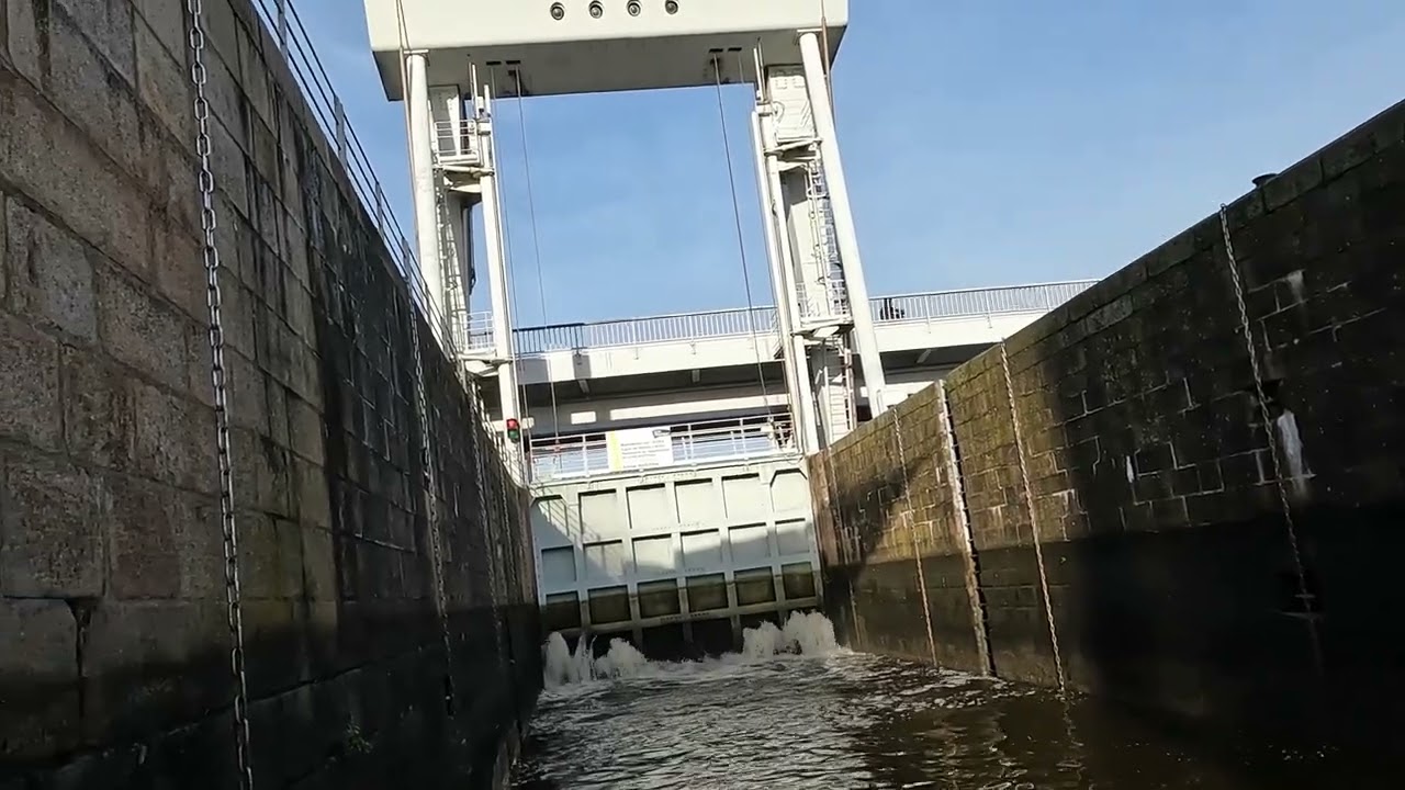 De la Loire à l'Erdre par l'écluse Saint Félix à Nantes