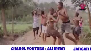 Joget lucu dubbing sunda si aciw.