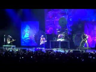 Pierce The Veil - Bulletproof Love (Live at the Sears Center, Chicago 5/3/2013)