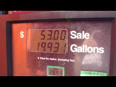 Filling up my Schneider Truck with Diesel Fuel (filling up a big truck!)