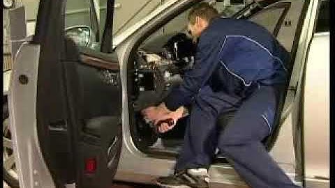 Mercedes-Benz S-Class W221 Instrument Panel Removal