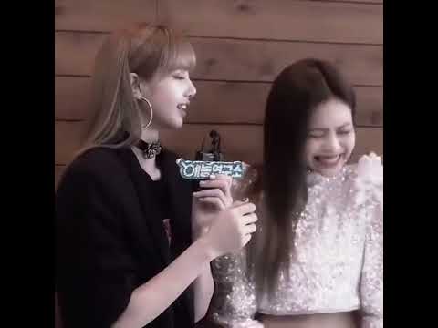 عايش في الدنيا دي عشان انا عايش ليك