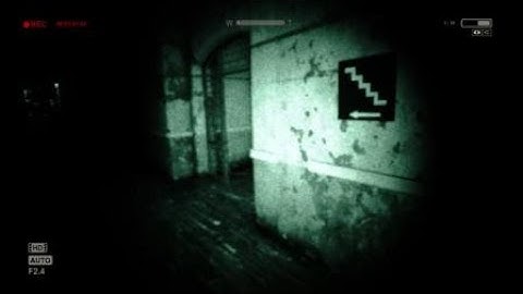Find Fuses for laundry chute (Outlast Walkthrough)