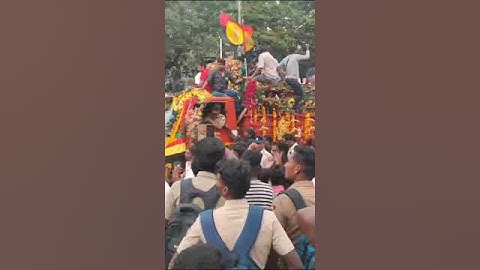 புரட்சிக்கலைஞர் கேப்டன் விஜயகாந்த் என்ற வாசகம் பொறித்த சந்தனப்பேழை _ Vijayakanth