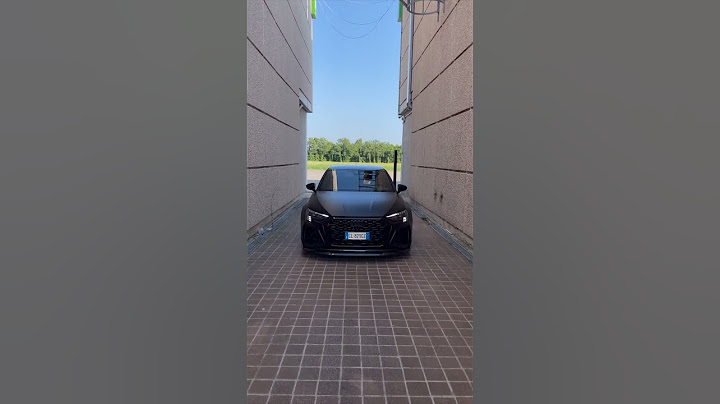 HE SHOWS HIS CAR BUT SOMEONE INTERRUPTS HIM... 🤣