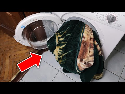 Видео: Как постирать большое одеяло или плед, если не влазит в стиральную машину