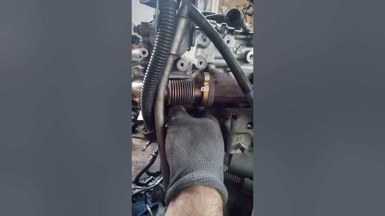 Mercedes om651 timing chain and broken timing guide replacement - YouTube