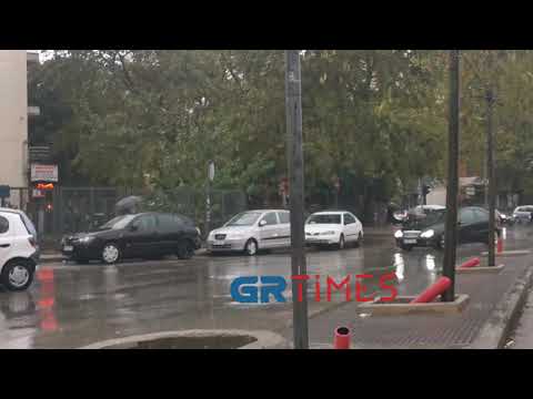 Βροχόπτωση στη Θεσσαλονίκη - GRTimes.gr