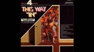 Ronnie Aldrich And His Two Pianos - Mas Que Nada