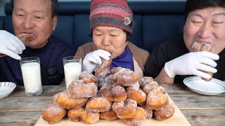 가마솥에 직접 튀긴 꽈배기빵!! (Kkwabaegi, twisted bread stick) 요리&먹방!! - Mukbang eating show