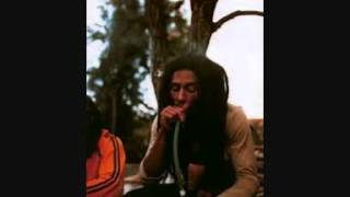Watch Bob Marley Soon Come video