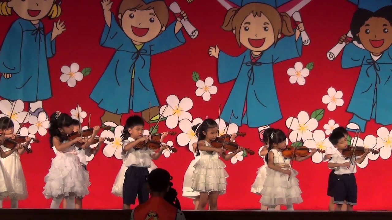 104瑞恩帝兒環中園畢業典禮03小提琴表演