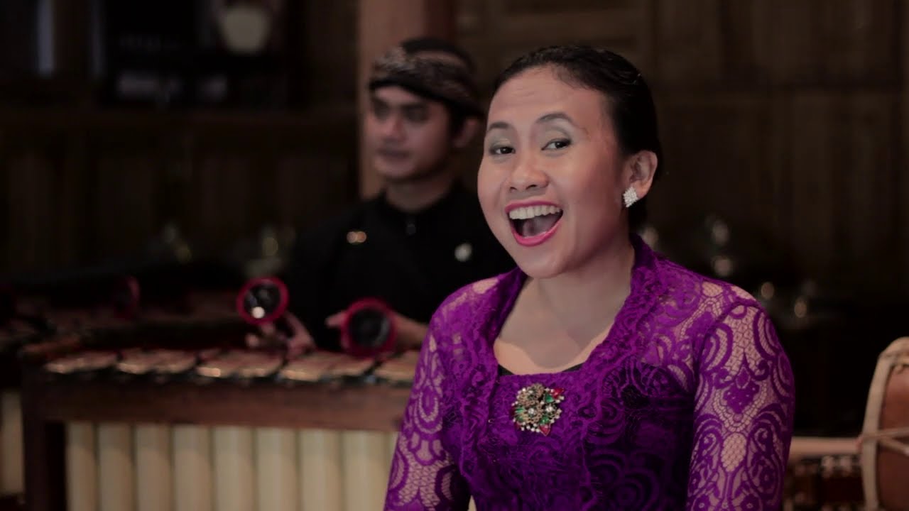 Bawa Sekar Ageng RETNA MULYA, Dhawah Ladrang SRI WIDADA, Pelog Barang. Peni Candra Rini JSA