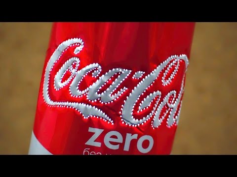 Видео: КАК СДЕЛАТЬ COCA-COLA фонарь своими руками!