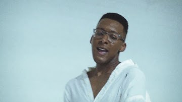 Malcom Moon - insecure (Official Music Video)