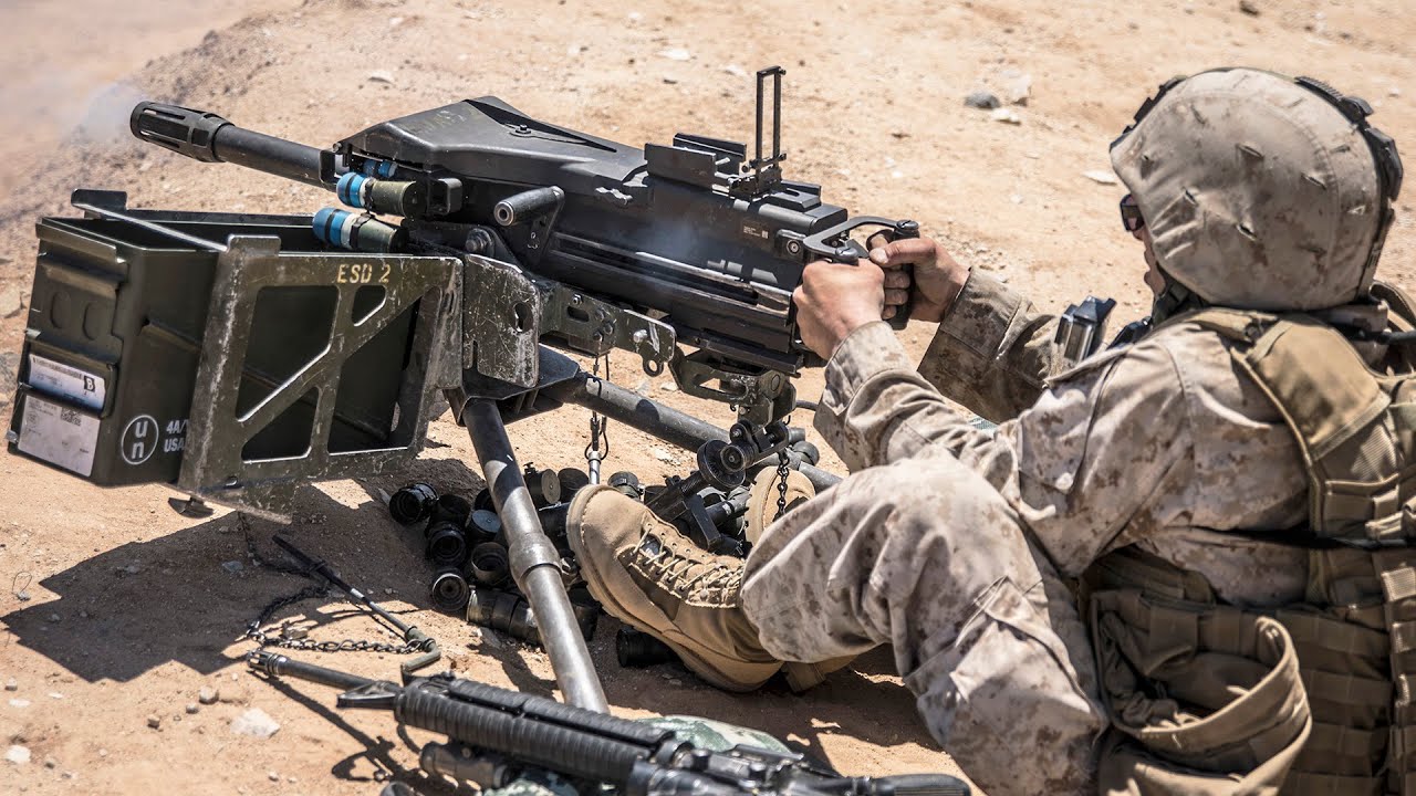 Training with 40mm Mark-19 Automatic Grenade Launcher (video)
