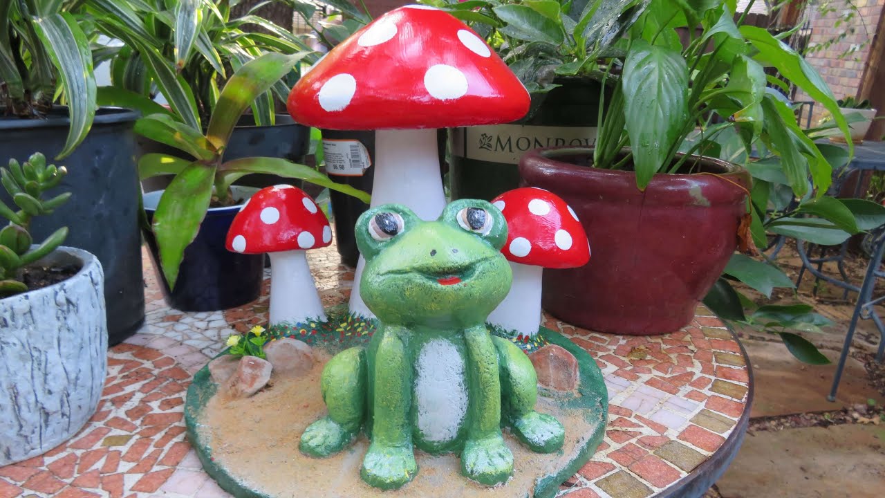 Como Hacer Honguitos de Cemento Con Una Ranita - Cement Mushrooms and Frog