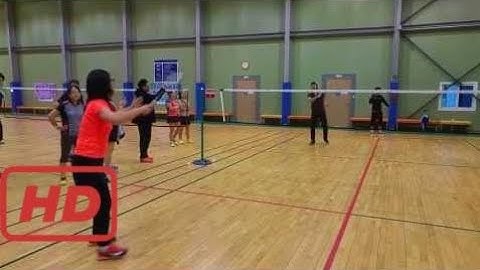 Love badminton |  LEE Yong Dae taught fans playing badminton