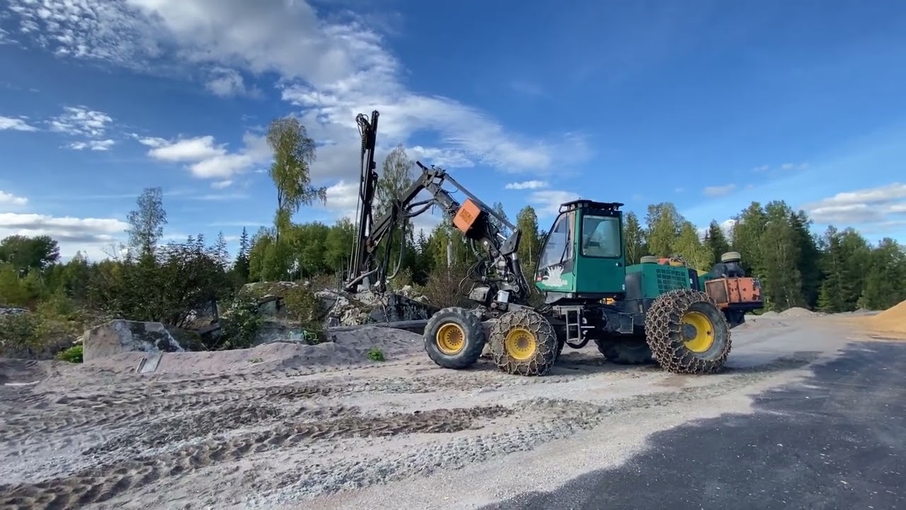 Skördare med borrigg Timberjack 1470 D