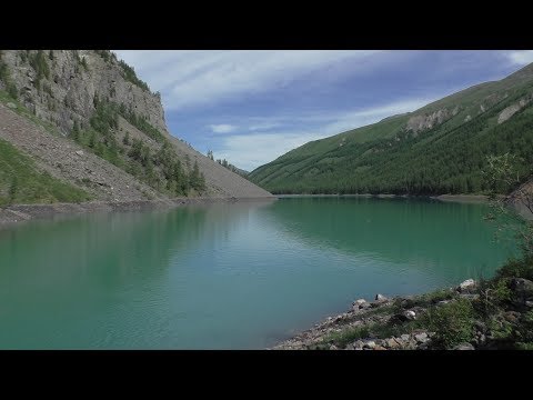 Видео: Разница между пешим туризмом и альпинизмом