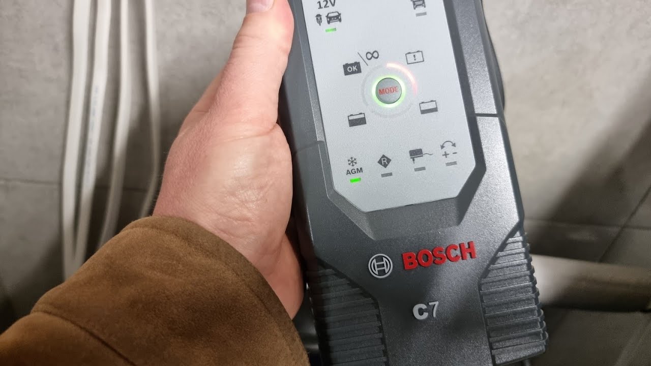 Чем заряжать гелевые (AGM) акумуляторы - YouTube