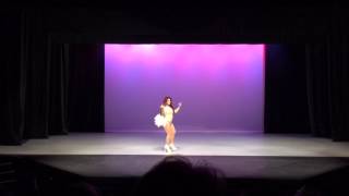 Rhea Della Vera performing At Feelin' Knotty