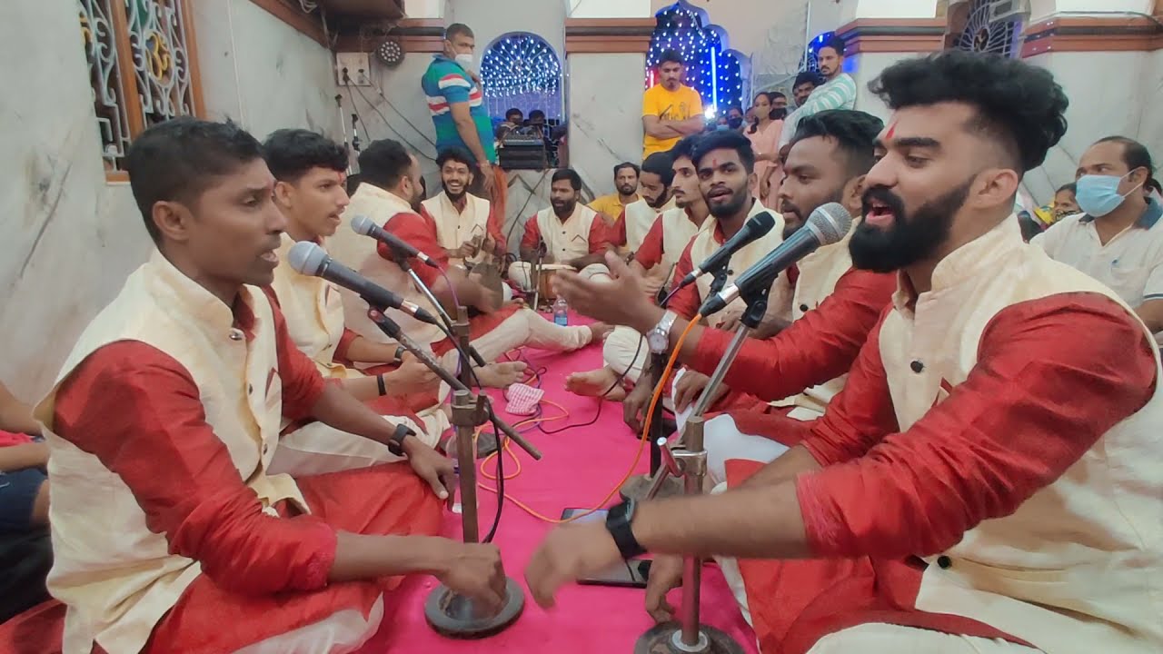 1. Sukh karta Dukh harta Ghumat Aarti