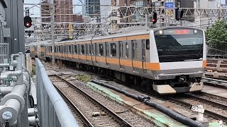 590T E233系 T18編成(サロE233-24・サロE232-24) 中央線快速東京行が新宿駅8番線に入線するシーン