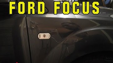 Ford Focus: Side Repeater Indicator Bulb Change