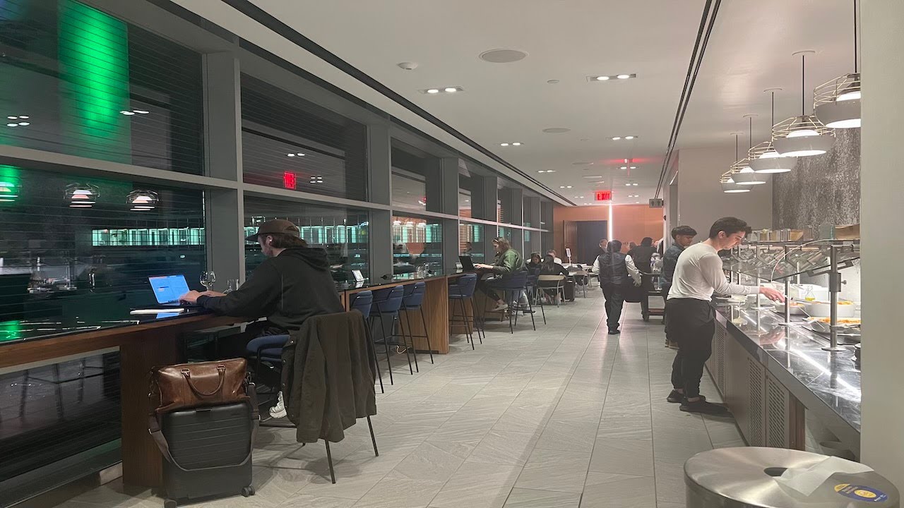 American Express Centurion Lounge JFK (Terminal 4) YouTube