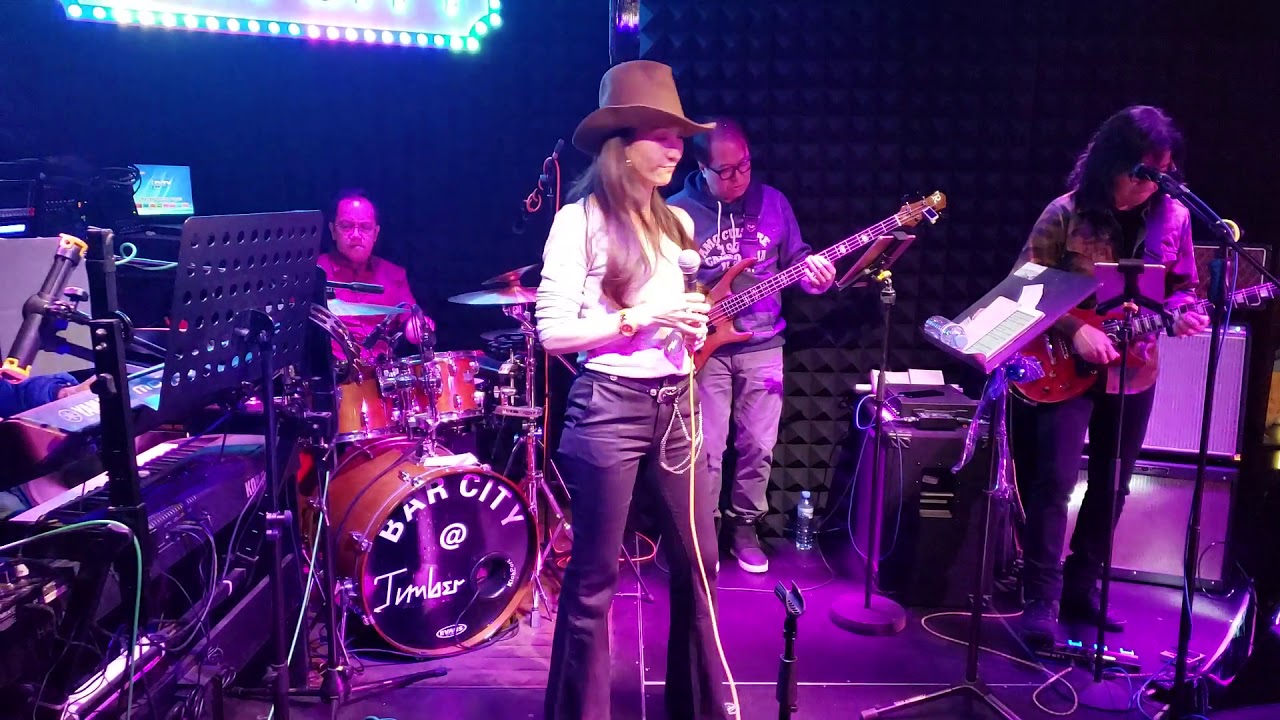 Zita Tse 謝凱珊 欲斷難斷+跳舞街 @Bar City 06/12/19