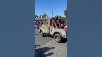 Tow Mater! #Cars #CarsLand #TowMater #DCA #CaliforniaAdventure #Disneyland #CarsRide #Disney #Shorts