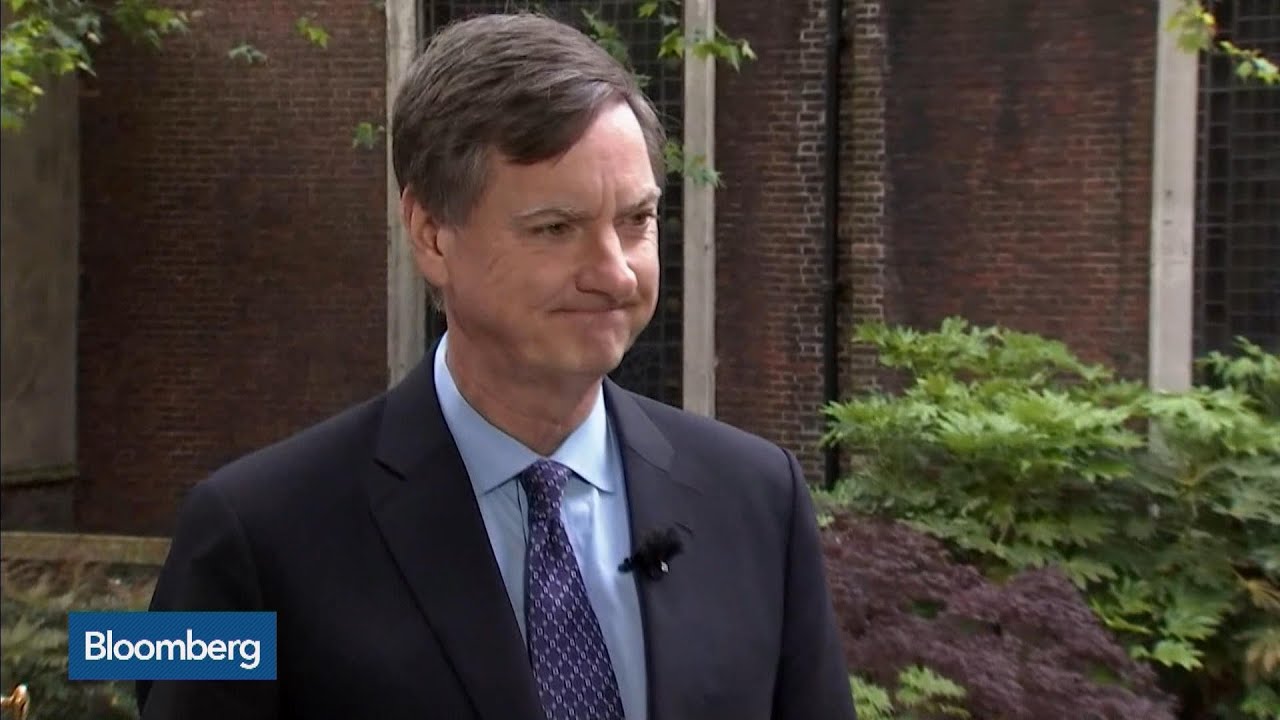 Chicago Fed President Talks Inflation Targets and Rate Hikes