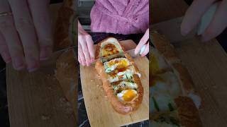 Sadece 1 bayat ekmekle ne yaptığıma inanamazsın 🤭 #yumurtalıekmek #kahvaltı