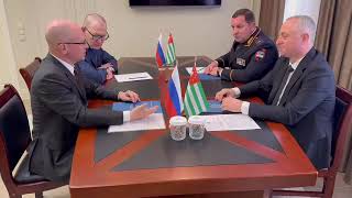 Бадра Гунба и Сергей Кириенко посетили Управление ГАИ МВД Республики Абхазия