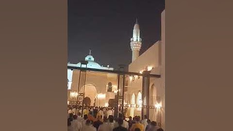 تلاوة مرئية للشيخ خالد الجليل من خارج المسجد ليلة ٣ رمضان ١٤٤٤ه‍.