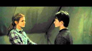 Harry & Hermione dançam \