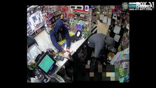 Armed gunmen rob Manhattan grocery store