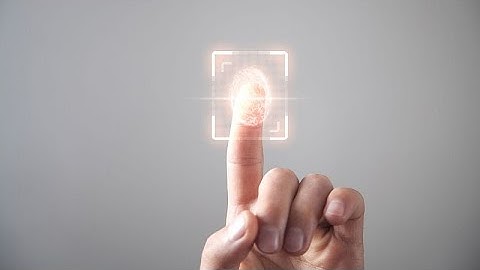 Fact-check: Can hackers steal fingerprints from selfies?