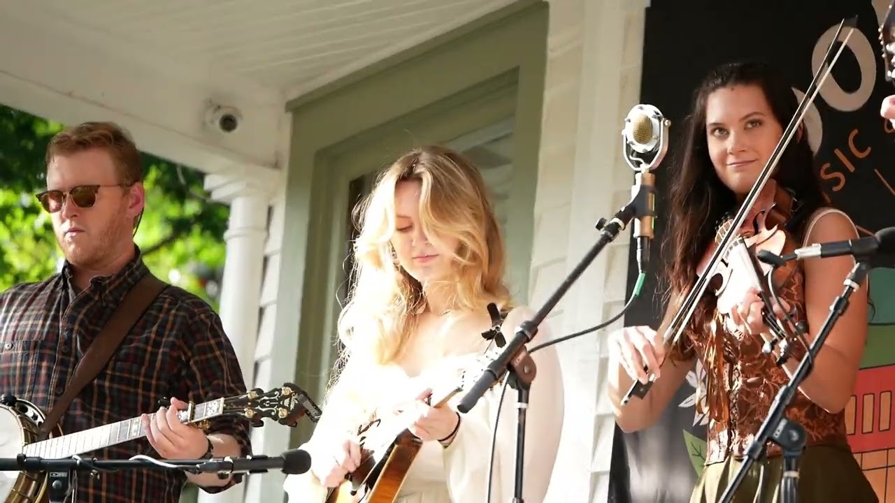 The Burnett Sisters Band ~ Boonerang (pt. 3)