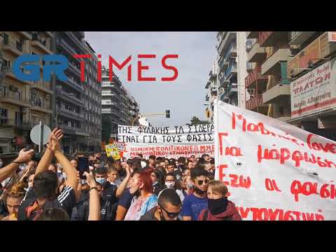 Ανακοίνωση απόφασης χειροκροτήματα - Συνθήματα - GRTimes.gr