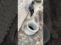 トンネルビジョン：作業員が地下パイプを精密に敷設する方法