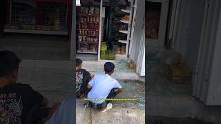 Kaca Setebal Ini Bisa Pecah 