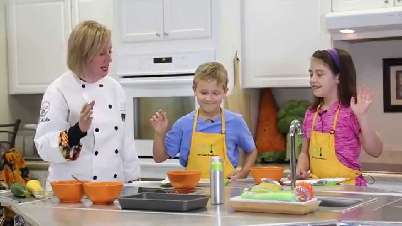 Kids Knife Skills – More Momma!