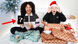 ISLA CRIED!! BEST FRIENDS OPEN CHRISTMAS PRESENTS | 2020