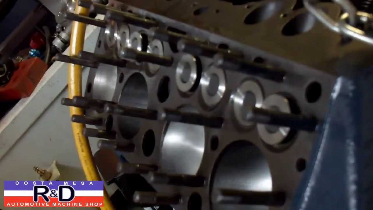 Ford Flathead V 8 on the Simtester @ Costa Mesa R&D Automotive Machine Shop