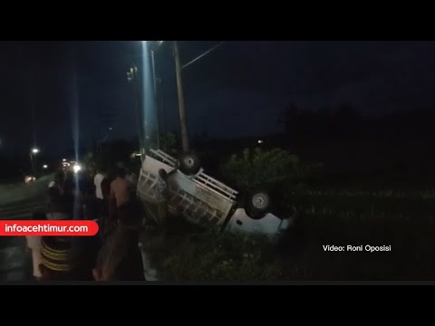 Kecelakaan Tunggal Mobil Pick up Isuzu