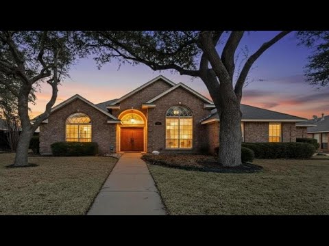 209 Brian Way, Red Oak, TX home video tour