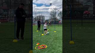 Antrenament pentru Reactie Decizie Concentrare la fotbal #shorts #football #talent #fußballer #skill